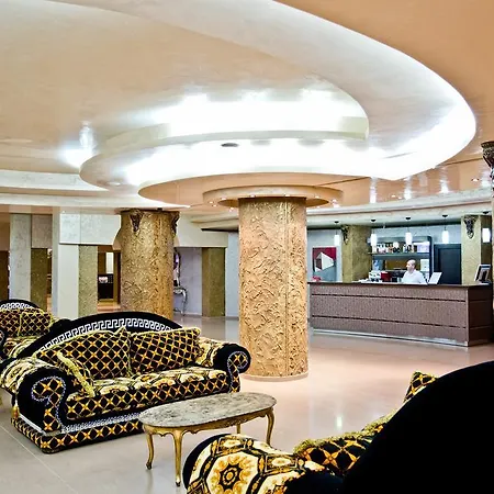 Saint George Palace Хотел 3*