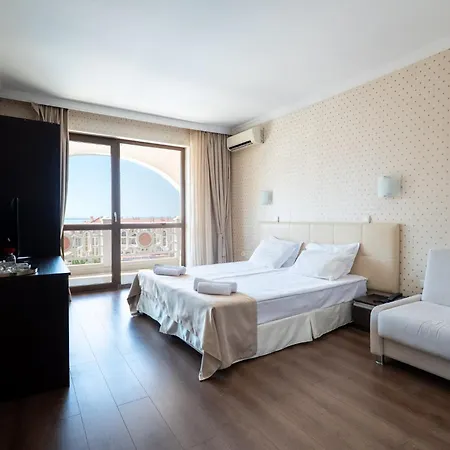 Saint George Palace Готель 3*