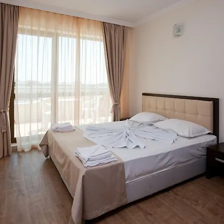 Otel Saint George Palace 3*